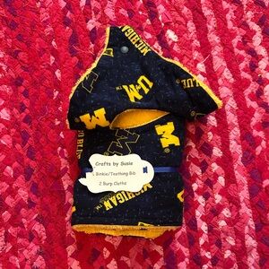 NWT- Michigan Wolverines Baby Bib and Burp Cloth Set